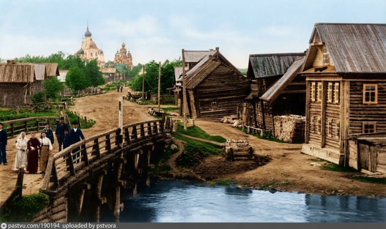 Старая деревня архивное фото, восстановленное в цвете
