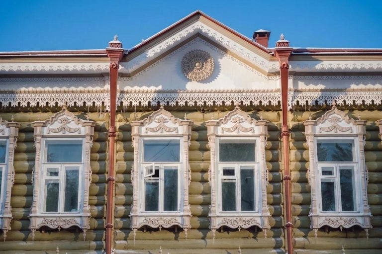 Отреставрированный дом, Томск, Московский тракт, 7