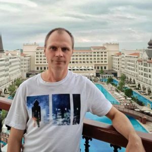 Иван Иванов